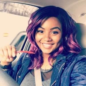 Meet your Posher, Moneke